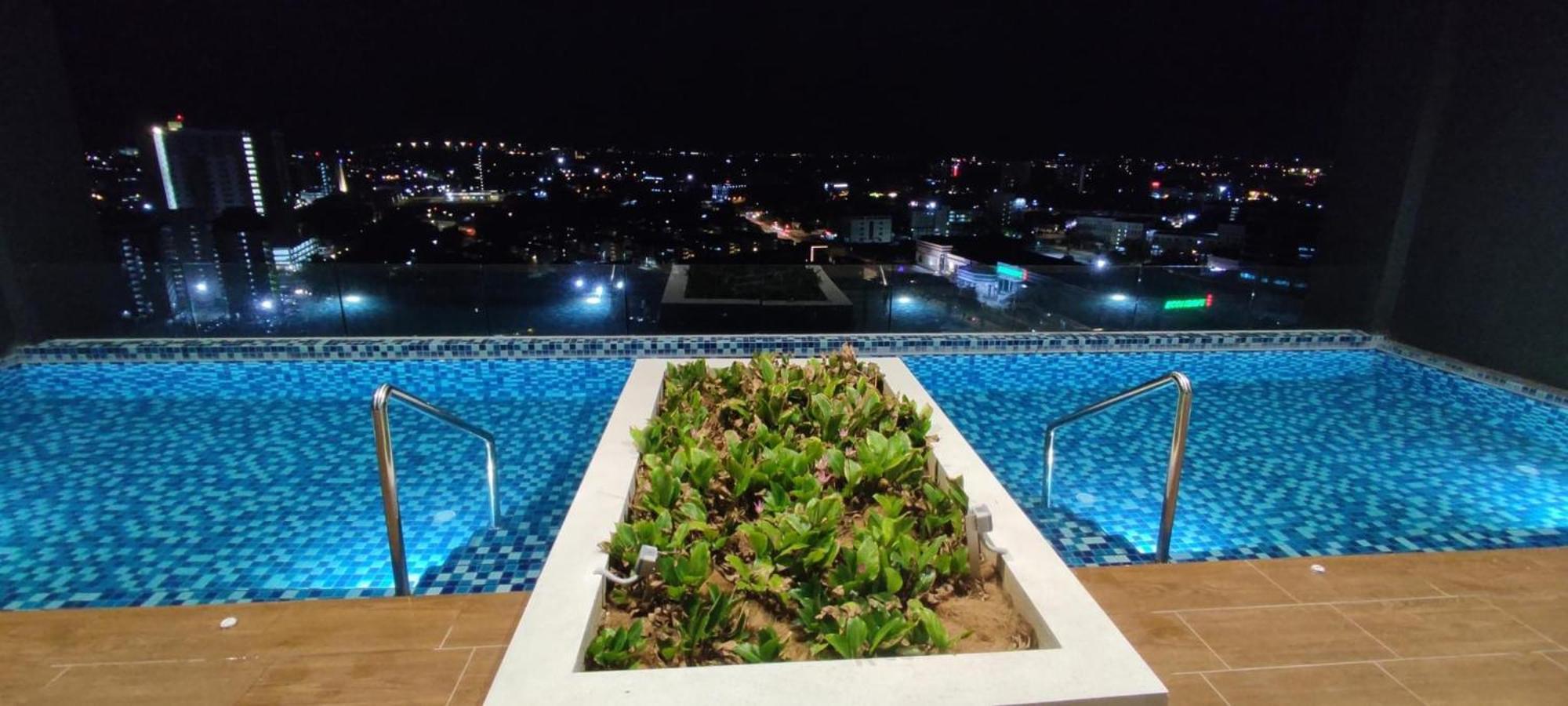 Dnq At The Horizon With Netflix, Lg Purifier,wifi In The Centre Of Ipoh